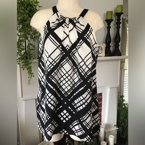 White House Black Market sleeveless top.EUC